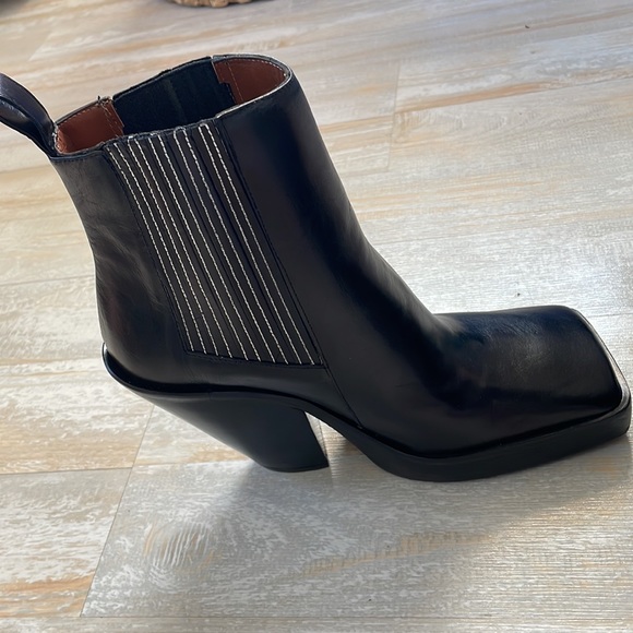 Stunning womens Zara square toe black heel booties size 8 - Picture 7 of 8